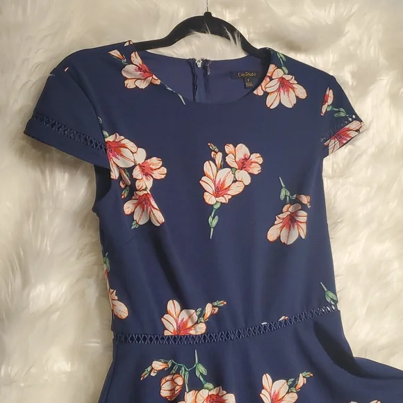 🌺🌺 City Studio Dress, floral and fun, Sz 7 Juniors - Picture 6 of 14